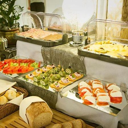 Hotel Miodowy Mlyn Opatow  Dış mekan fotoğraf