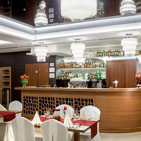 Hotel Miodowy Mlyn Opatow  Dış mekan fotoğraf